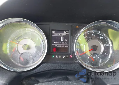 2013 Chrysler Town & Country Touring из США, поврежденный, VIN 2C4RC1BG9DR656336